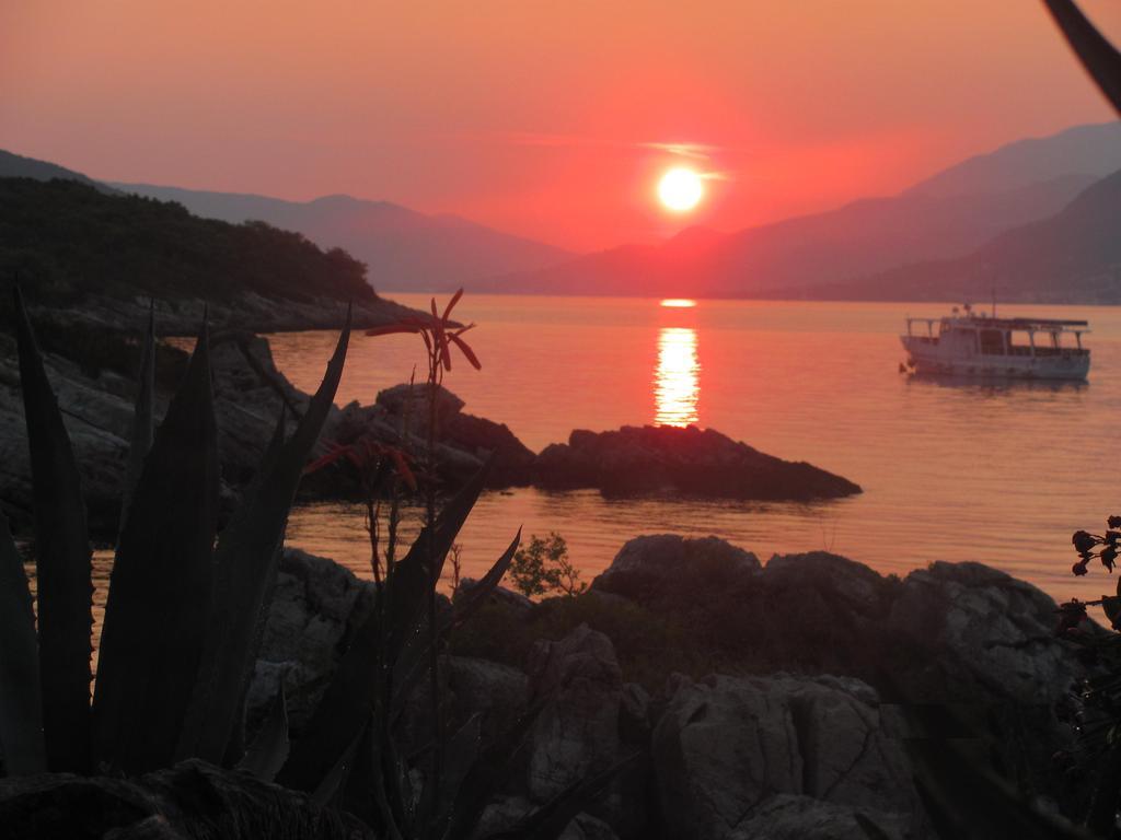 Holiday Home Brinic Tivat Chambre photo