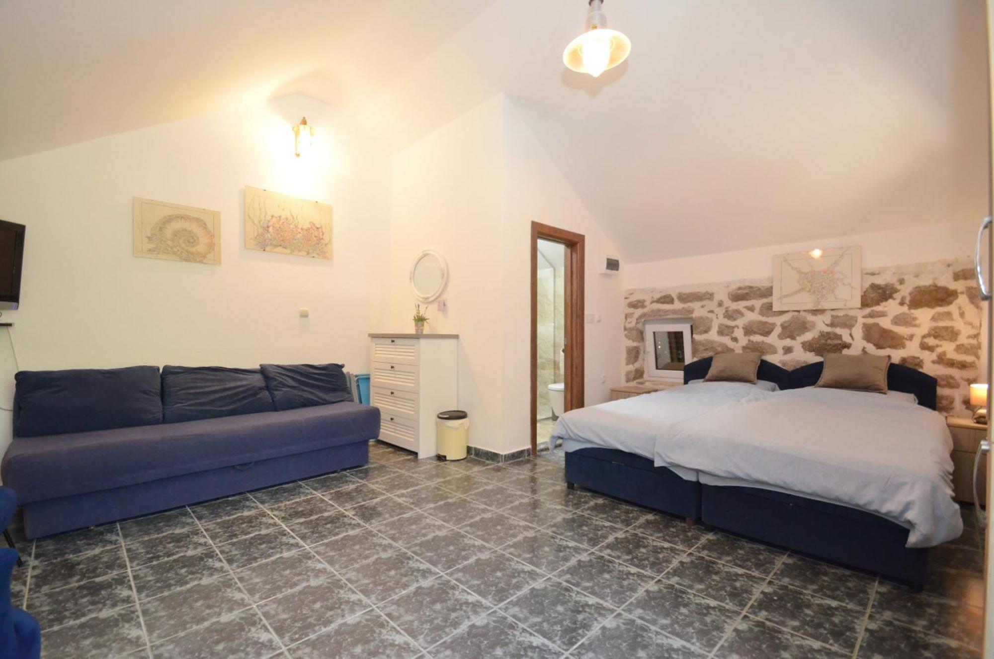 Holiday Home Brinic Tivat Extérieur photo
